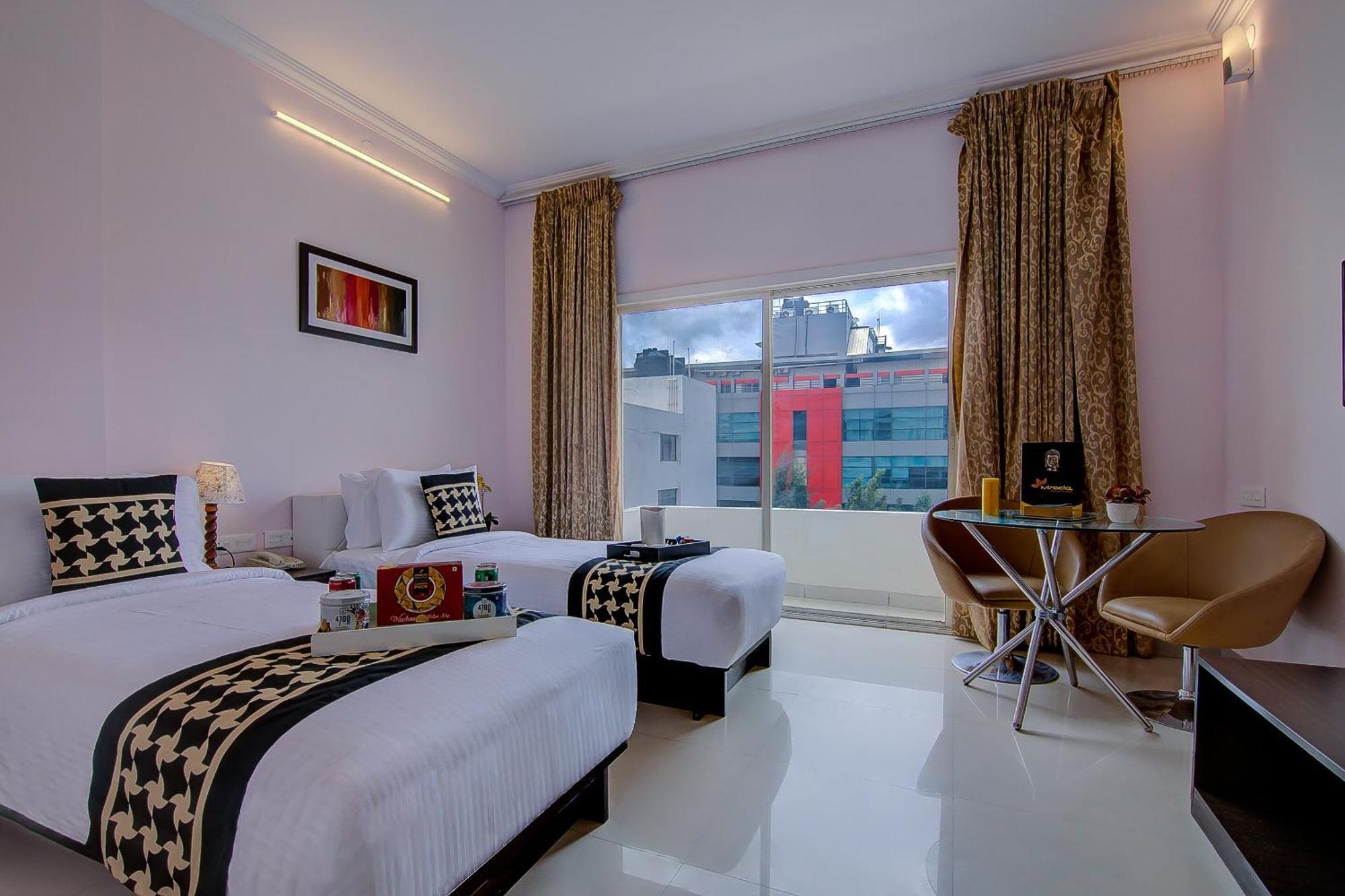 Prime Plaza Ambs Near Igi Airport New Delhi